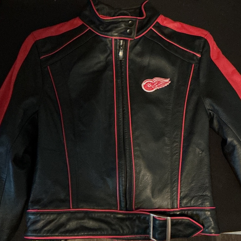 Detroit Red Wings Vintage Black and Red Leather Jacket Youth MEDIUM